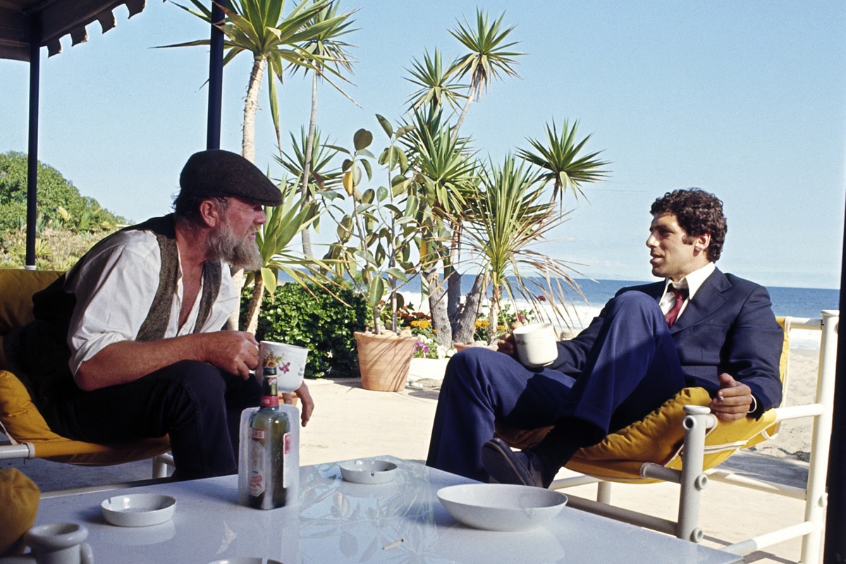 Elliott Gould in The Long Goodbye 2 1200x800